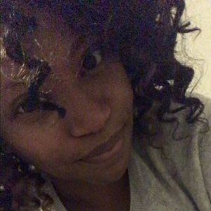 Meet your Posher, Eleanor